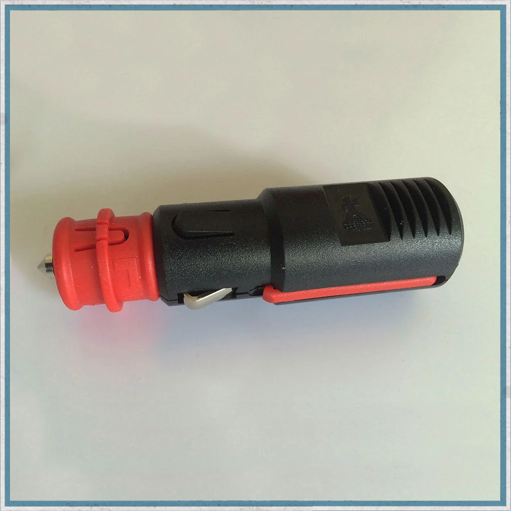 12V cigar/stucco plug screwed connection