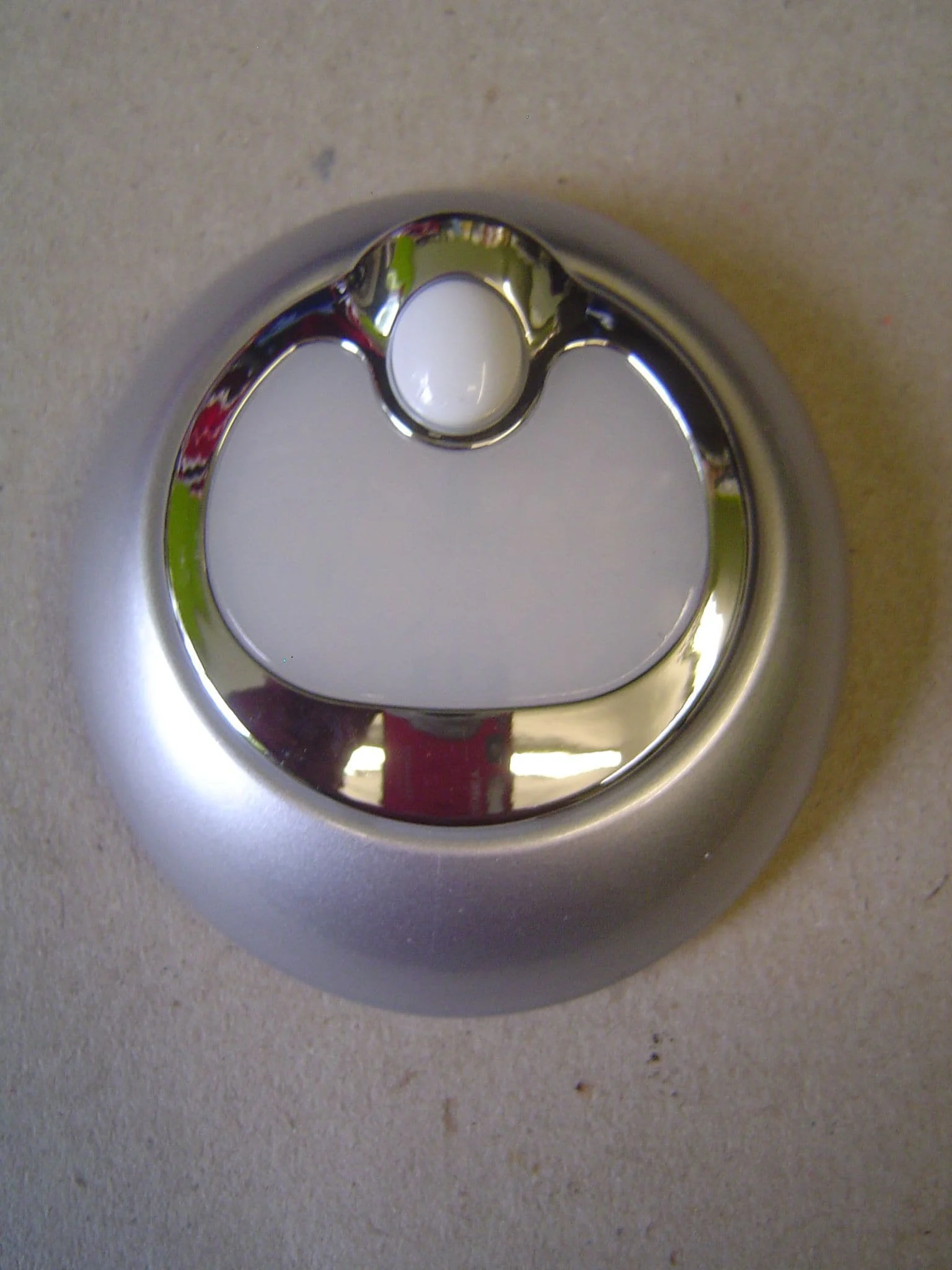 24 WHITE LED SWIVEL READING LIGHT