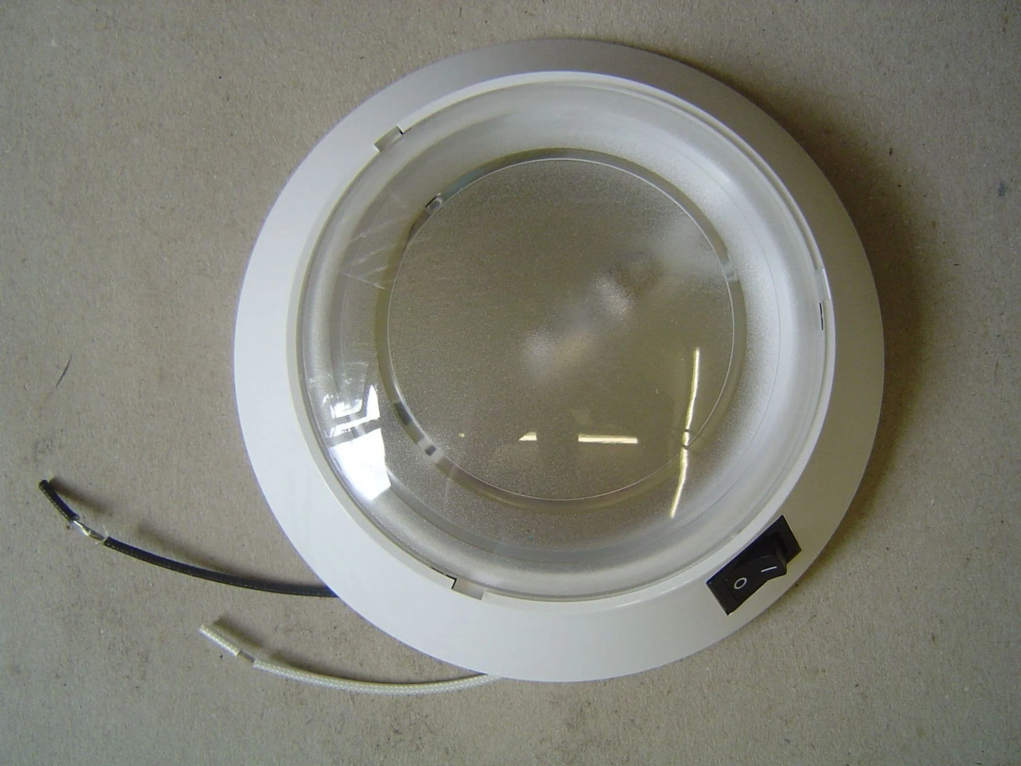 DOME LIGHT 10W HAL WHITE + SWITCH