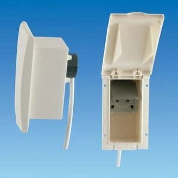 MAINS OUTLET TND SOCKET FLUSH WHITE