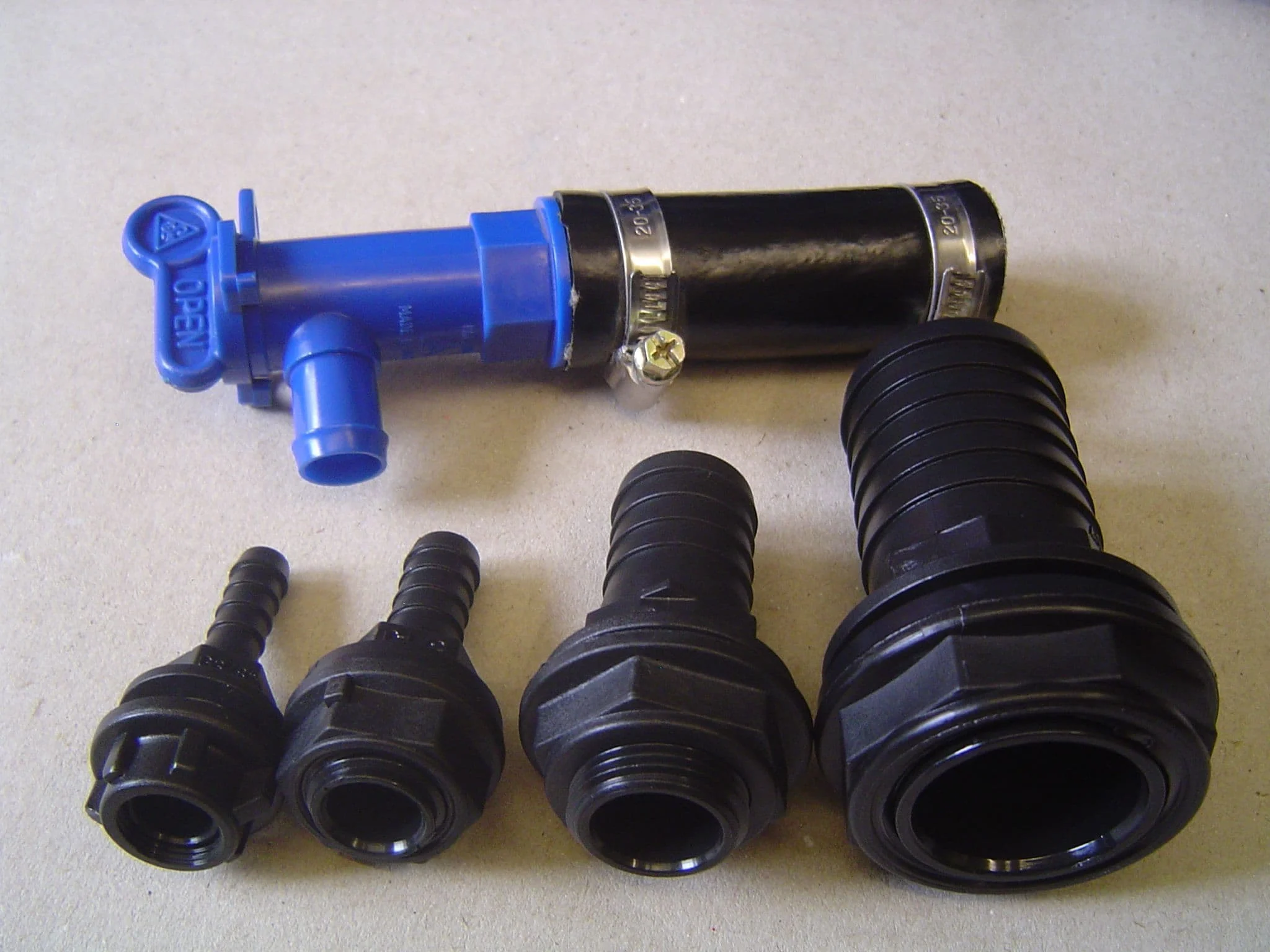 NUT IN TANK FITTINGS SET FRESH