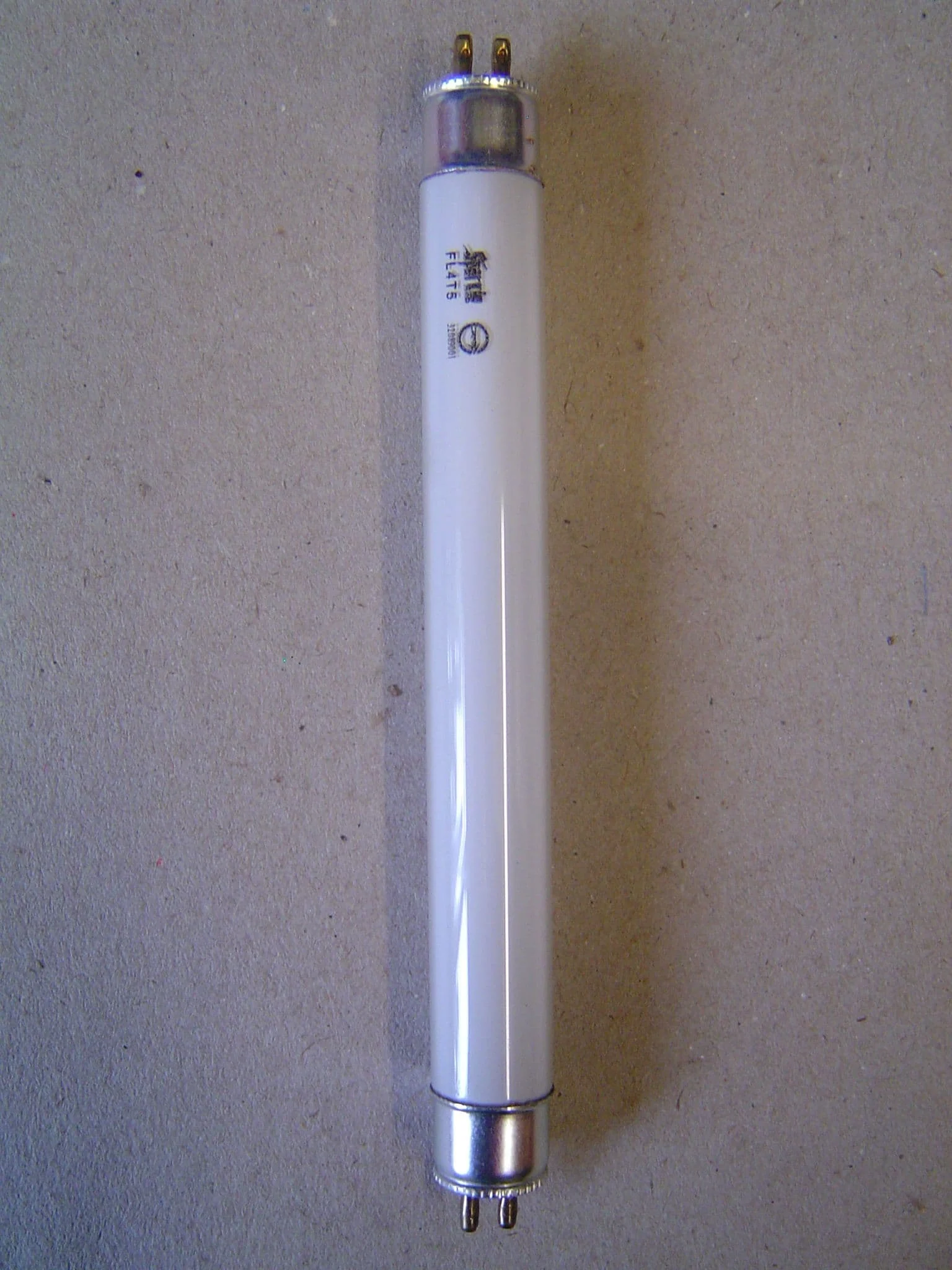 SPARE 4W STRAIGHT FLUORESCENT TUBE 12v