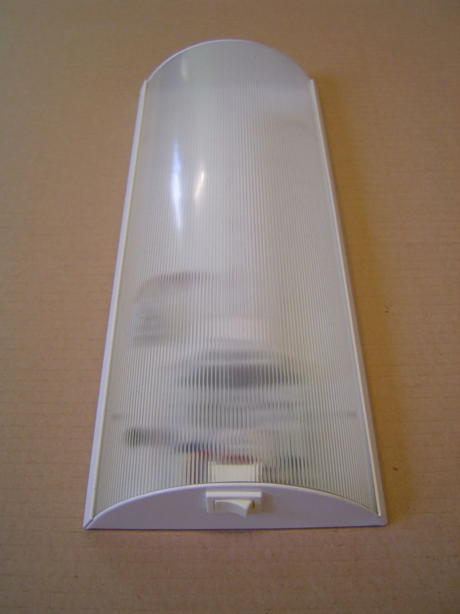 x 11 W DULUX FLUORESCENT (white) 12V